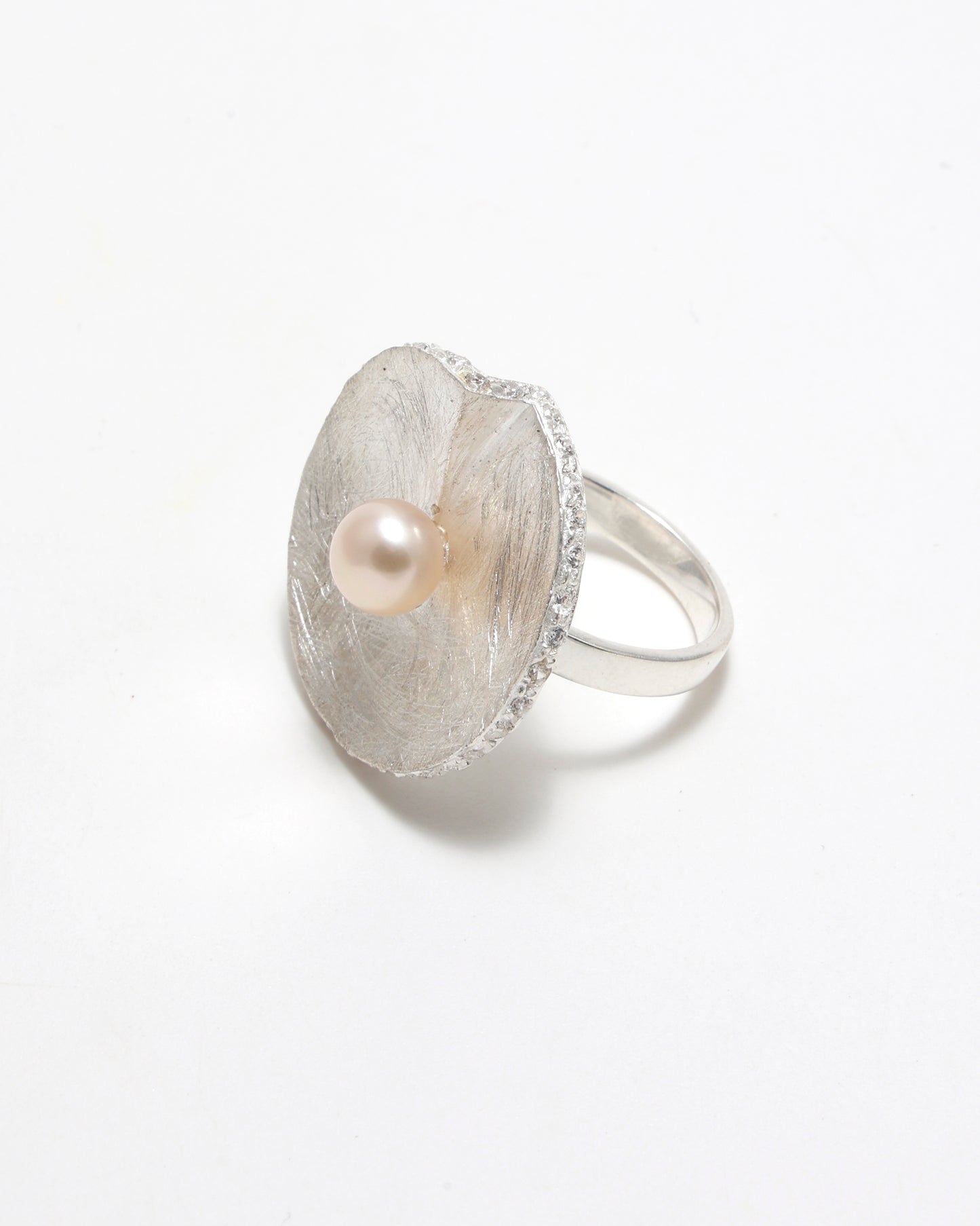Ripple Pearl Ring
